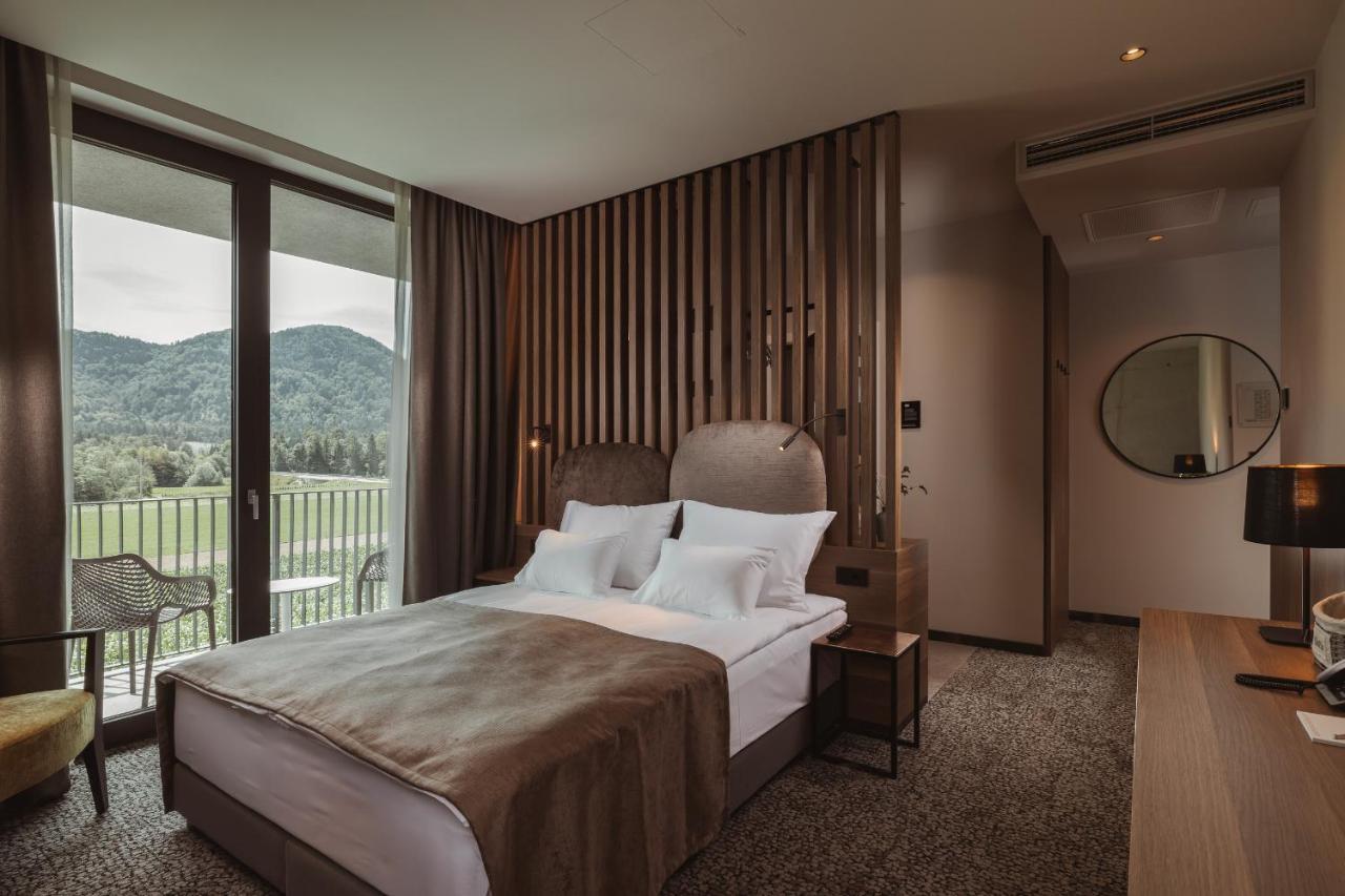 Hotel Grof Vransko ภายนอก รูปภาพ