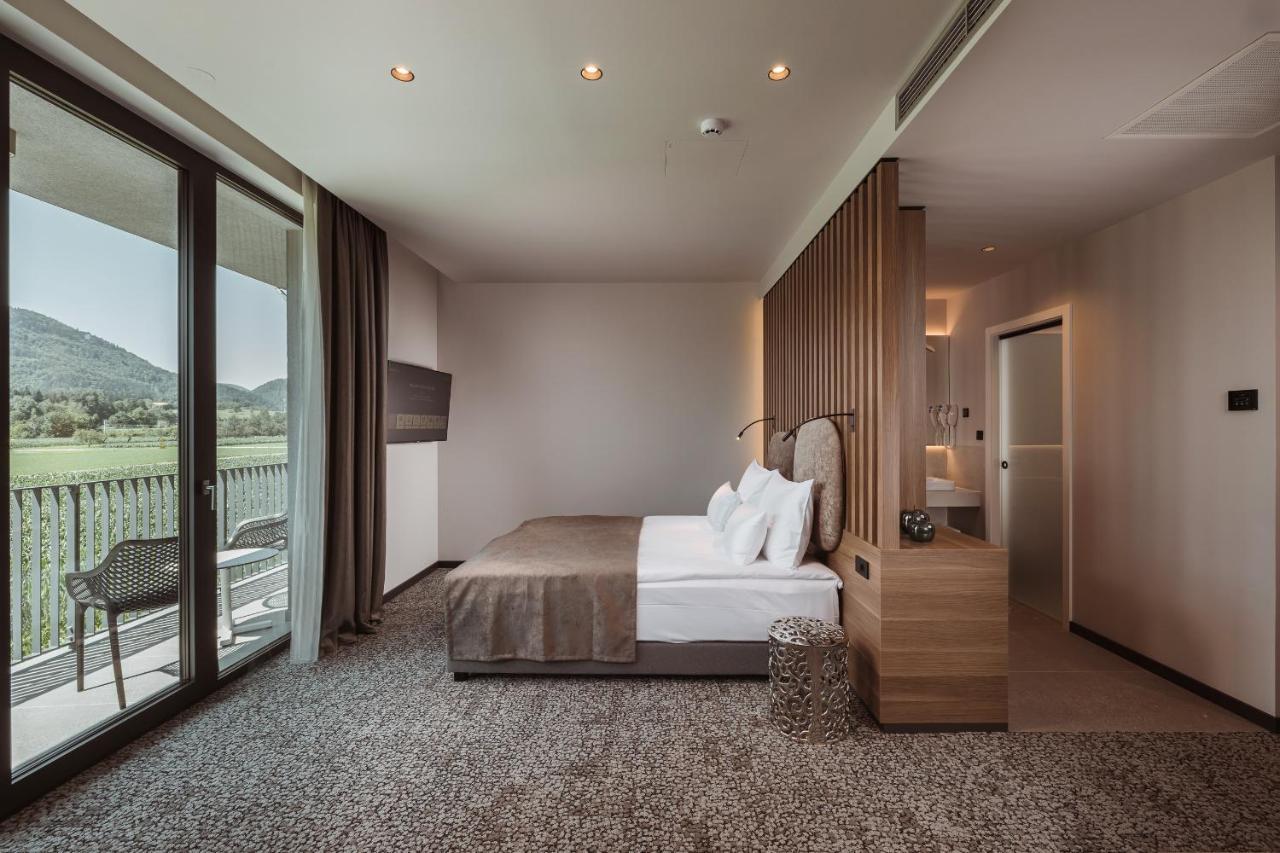 Hotel Grof Vransko ภายนอก รูปภาพ