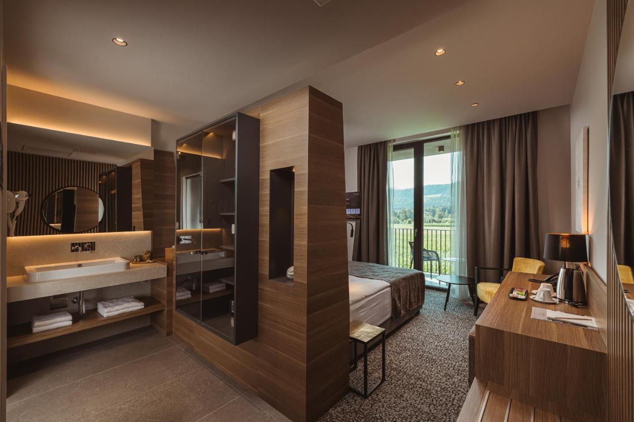 Hotel Grof Vransko ภายนอก รูปภาพ
