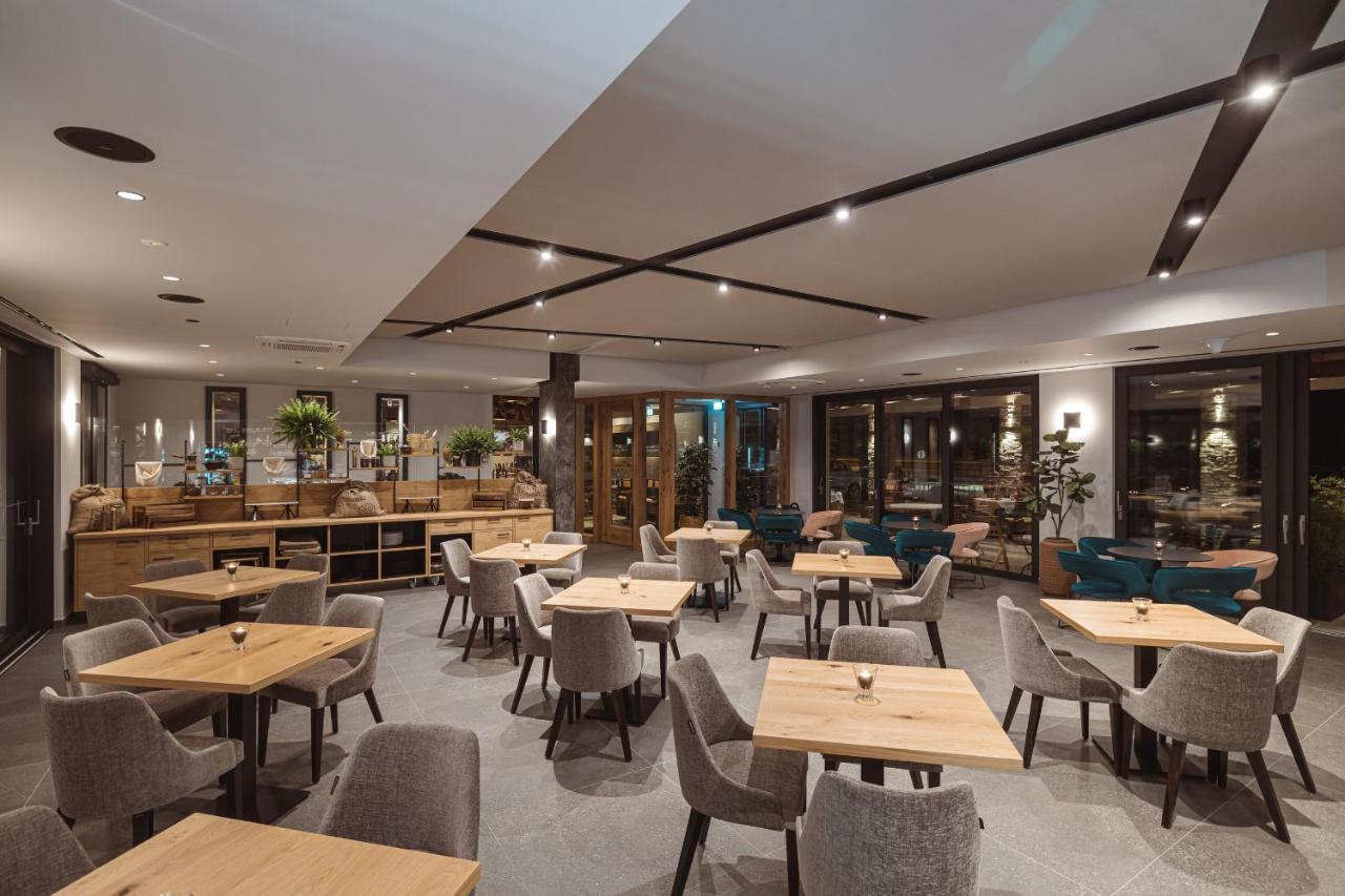 Hotel Grof Vransko ภายนอก รูปภาพ