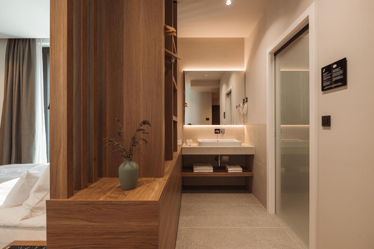 Hotel Grof Vransko ภายนอก รูปภาพ